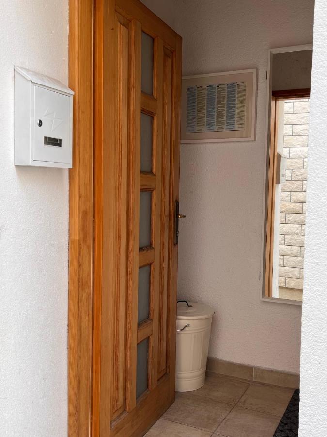 Guesthouse F Split Exterior photo
