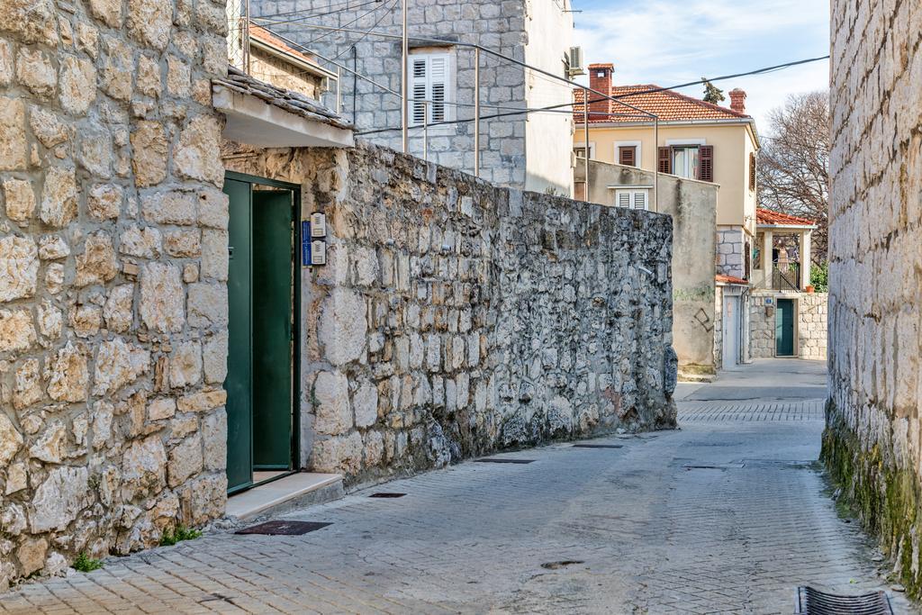 Guesthouse F Split Exterior photo