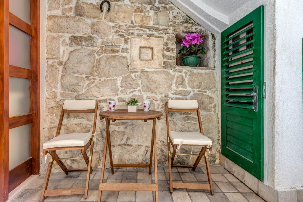 Guesthouse F Split Exterior photo